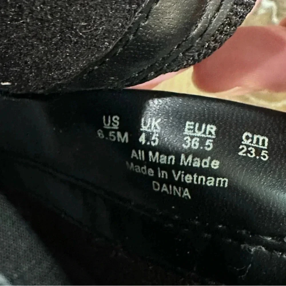 Dr. Scholl’s Daina Women’s Black Wedge Booties Memory Foam Cool Fit Size 6.5 GUC